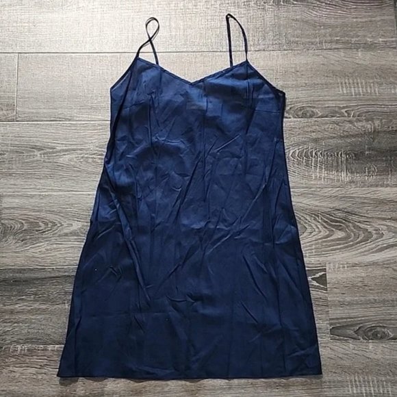 🎉 NEW Tory Burch v-neck Slip Dress 🎉 - Picture 1 of 4